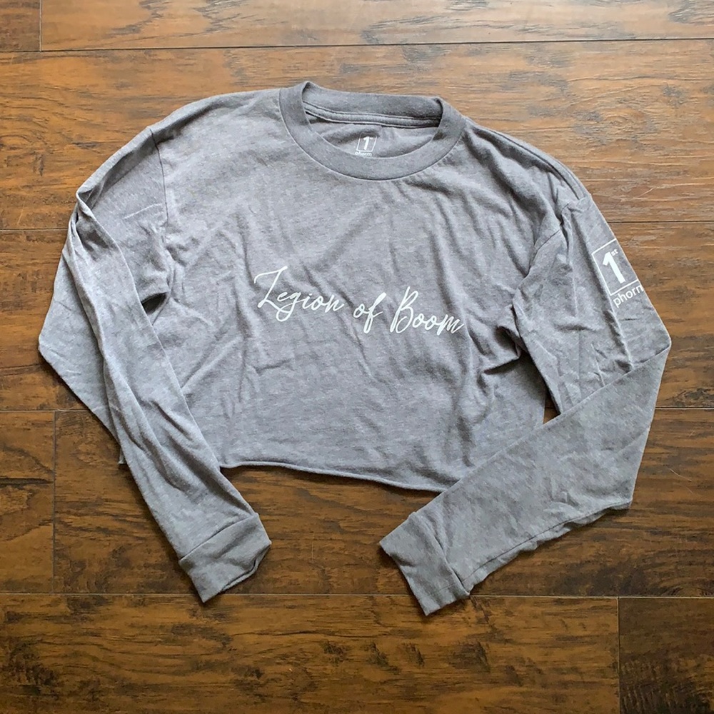 Long Sleeve Crop- Small- Grey